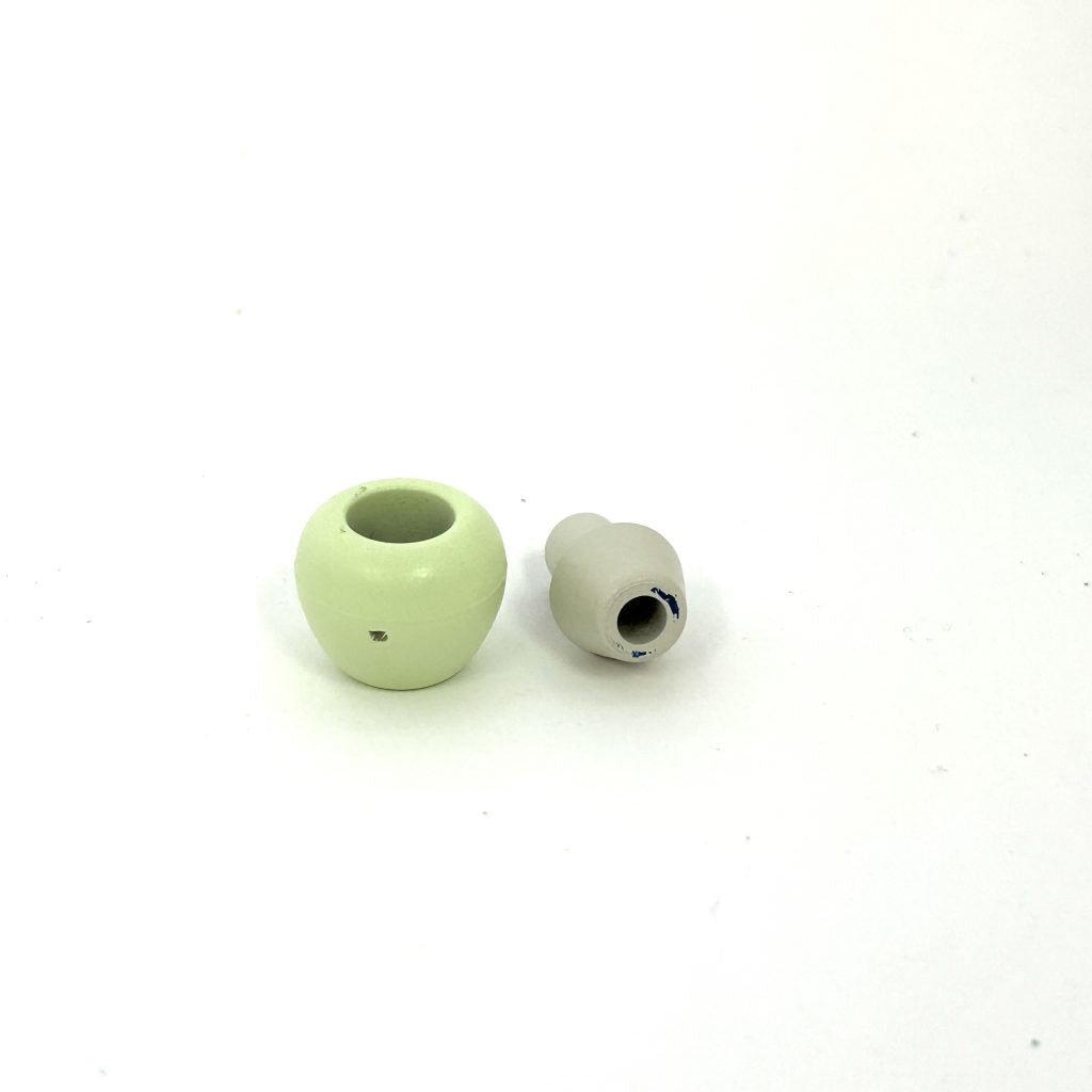 [مستعمل] طقم مزهرية وزهور لا ينطبق