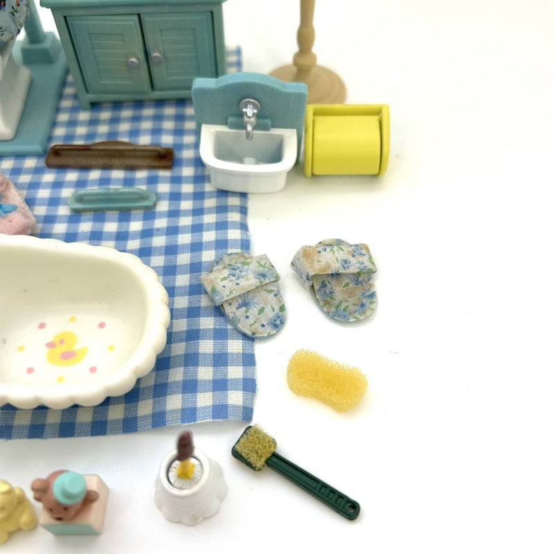 [Used] BLUE BATHROOM SET Calico Criters Epoch Japan Sylvanian Families