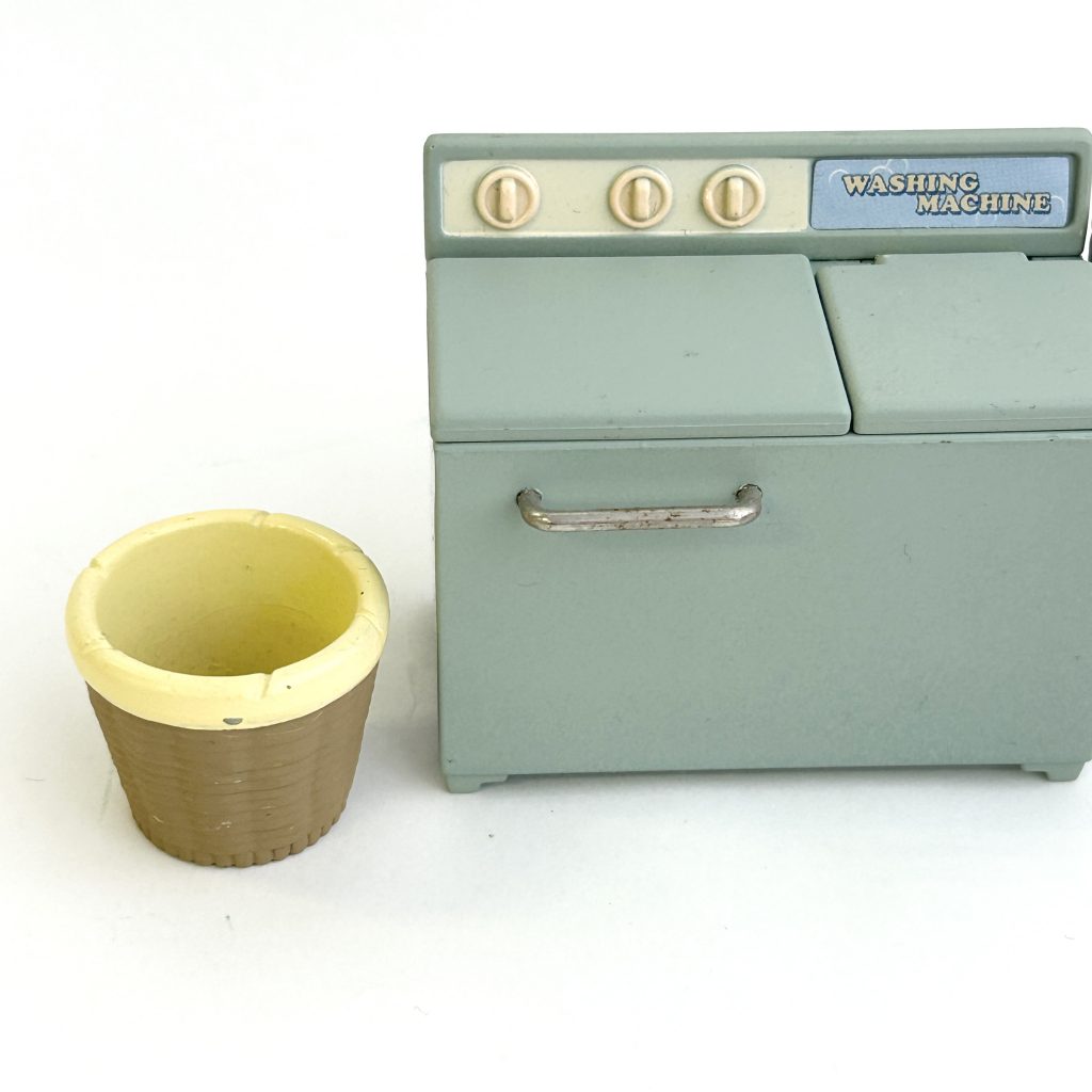 used] Sylvanian Families Washing Machine Set KA-604