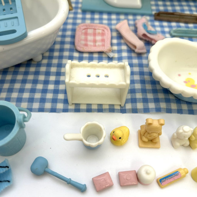 [Used] BLUE BATHROOM SET Calico Criters Epoch Japan Sylvanian Families