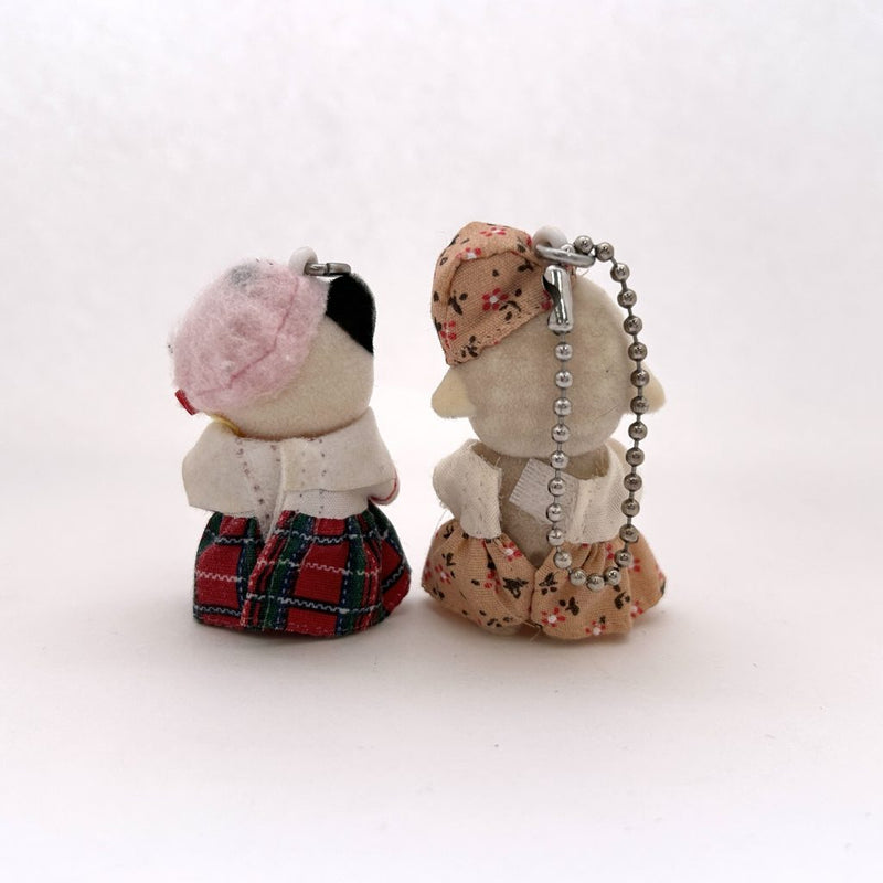 [Used] BABY CHARCOAL CAT SHEEP KEYCHAIN Calico Criters Epoch Japan Sylvanian Families