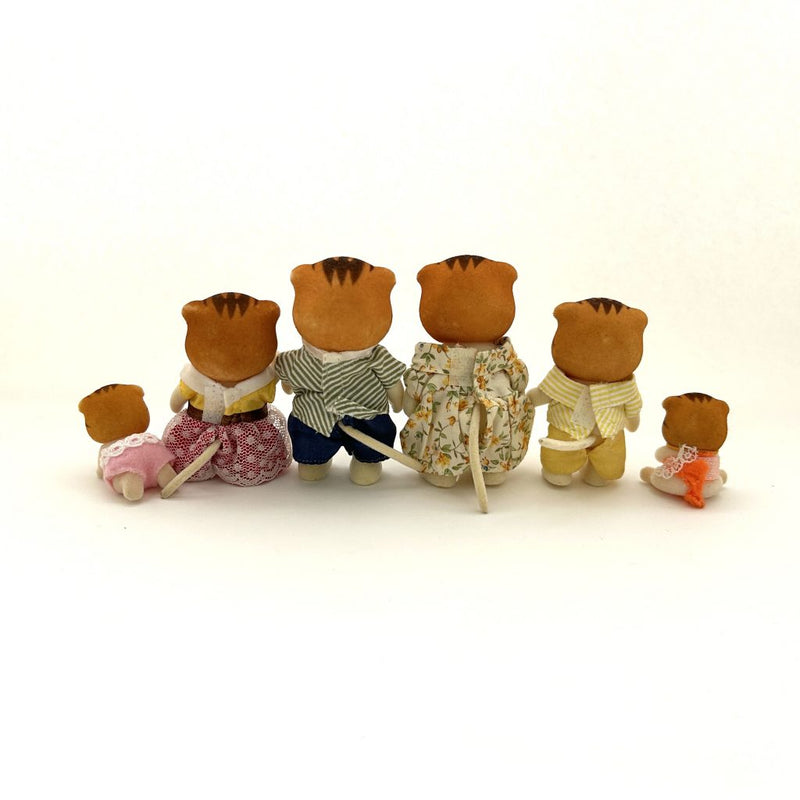 [Used] MAPLE CAT FAMILY Calico Criters Epoch Japan Sylvanian Families