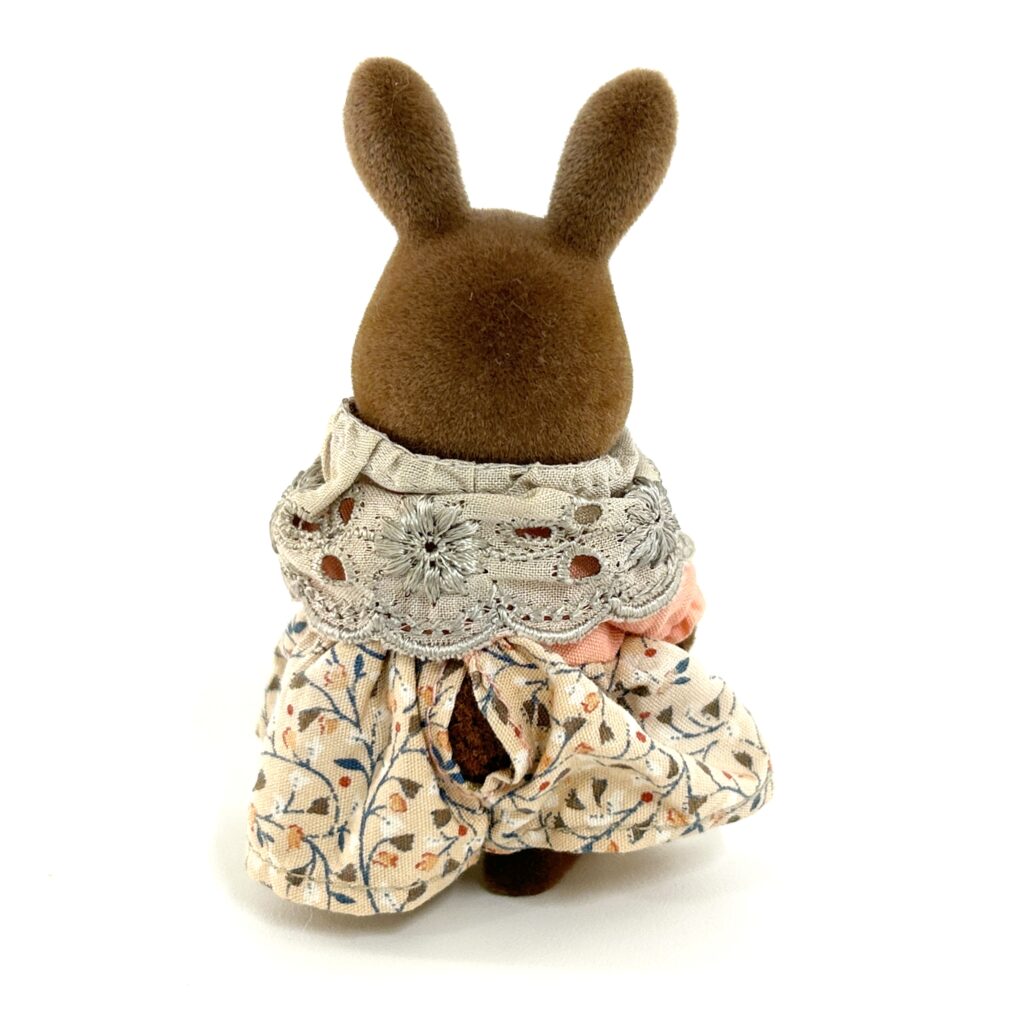[used] Vintage Brown Rabbit Grandmother Sylvanian Families Calico Critters