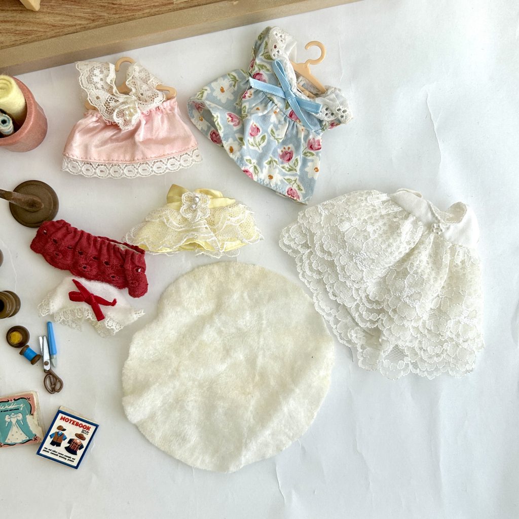 [used] Vintage Dressmaker In The Forest 1994 HA-20 Sylvanian Families Calico Critters