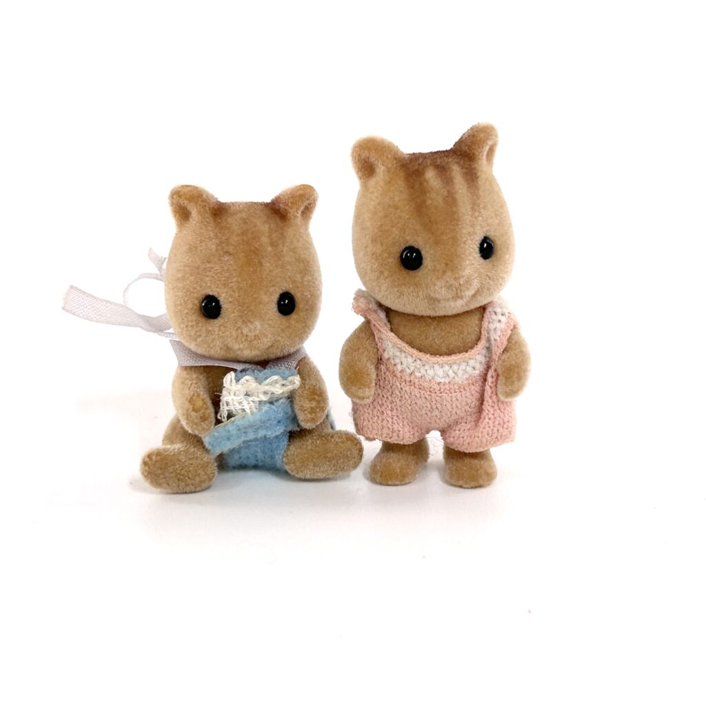 [used] Vintage Squirrel Babies Sylvanian Families Calico Critters