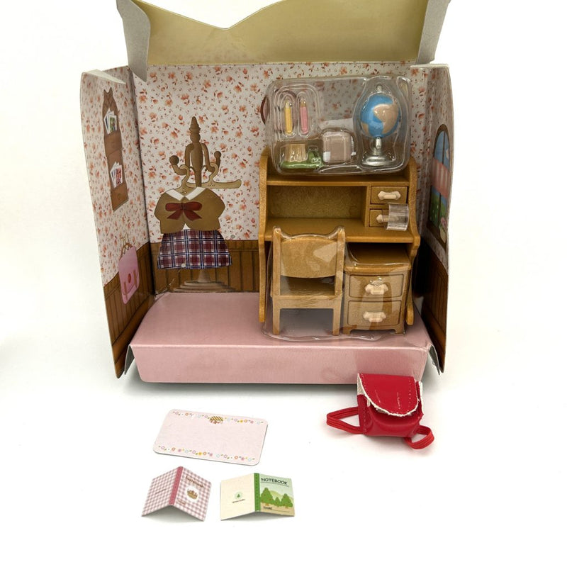 [Used] CHOCOLATE RABBIT GIRL & STUDY DESK SET DF-10 Sylvanian Families