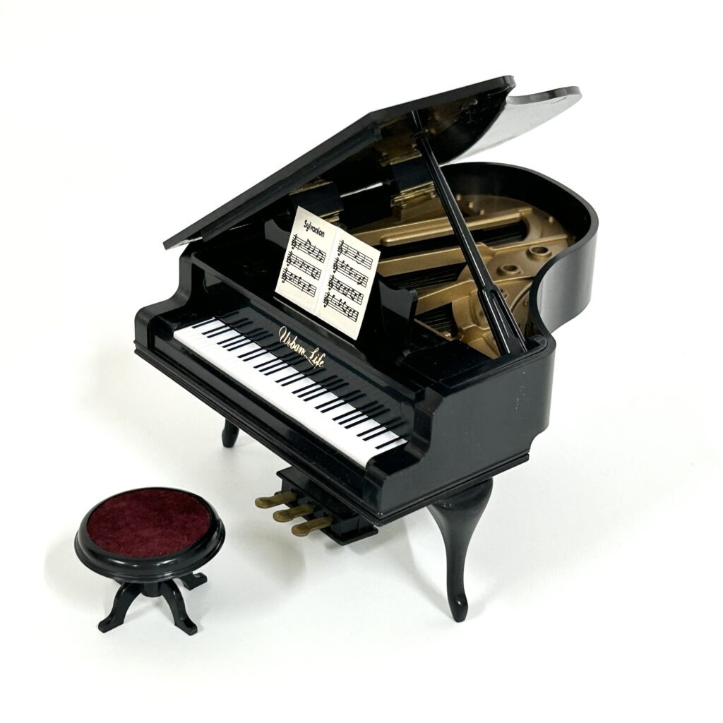 [used] Urban Life Grand Piano Black A-16 Sylvanian Families Calico Critters