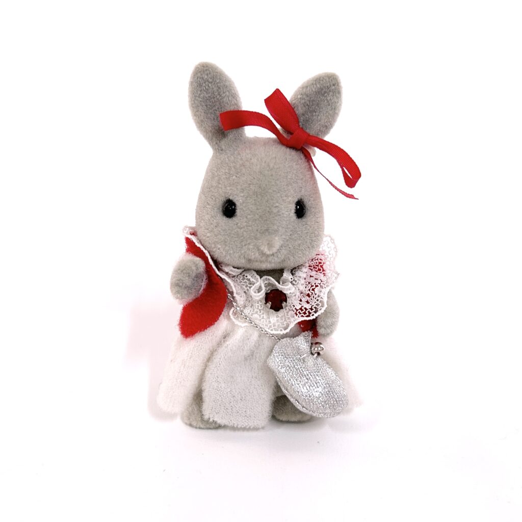 [used] Vnintage Grey Rabbit Girl Oyobare/Invitation Series Sylvanian Families Calico Critters