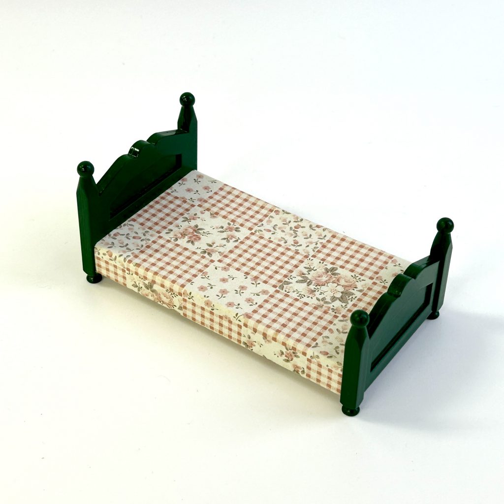 [used] Vintage Green Bed Sylvanian Families Calico Critters