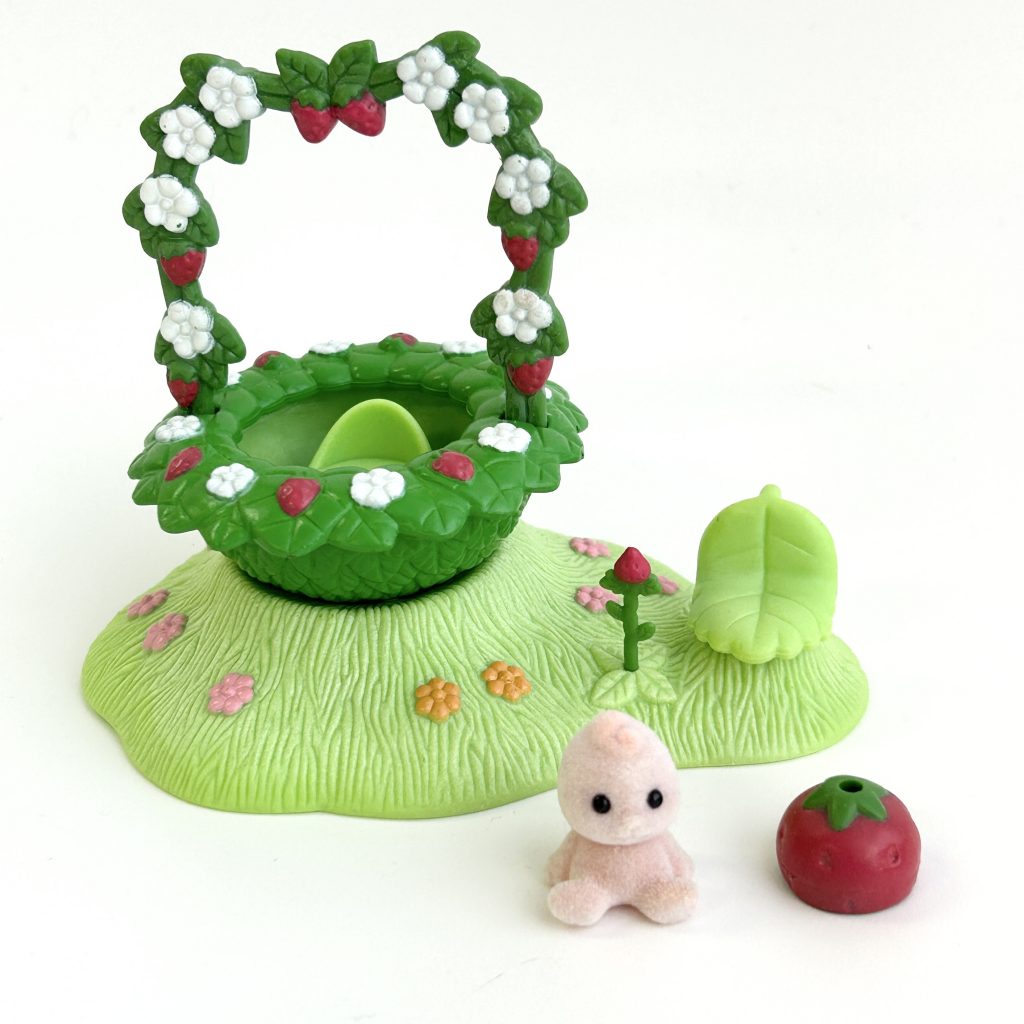 [used] Misty Forest Strawberry Of The Valley Fairy Set 2010 F-34 Sylvanian Families Calico Critters