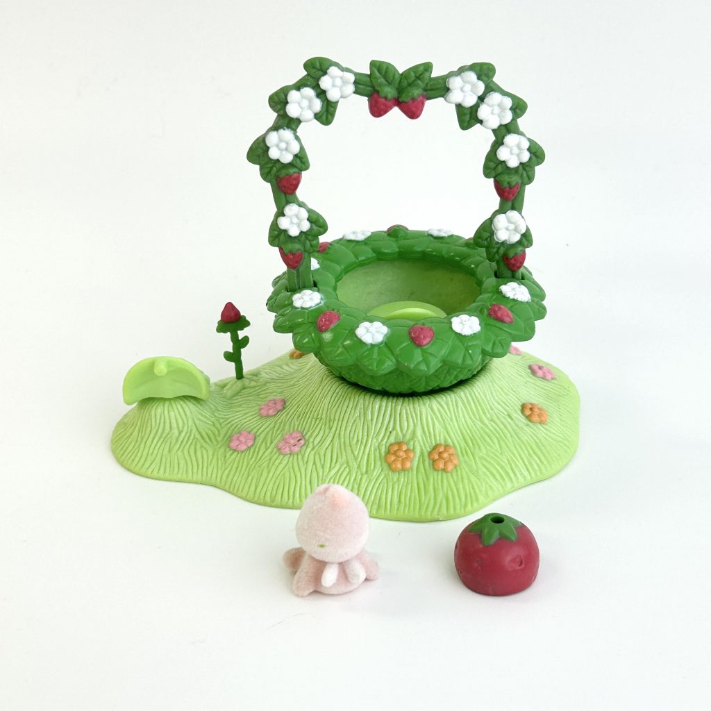 [used] Misty Forest Strawberry Of The Valley Fairy Set 2010 F-34 Sylvanian Families Calico Critters