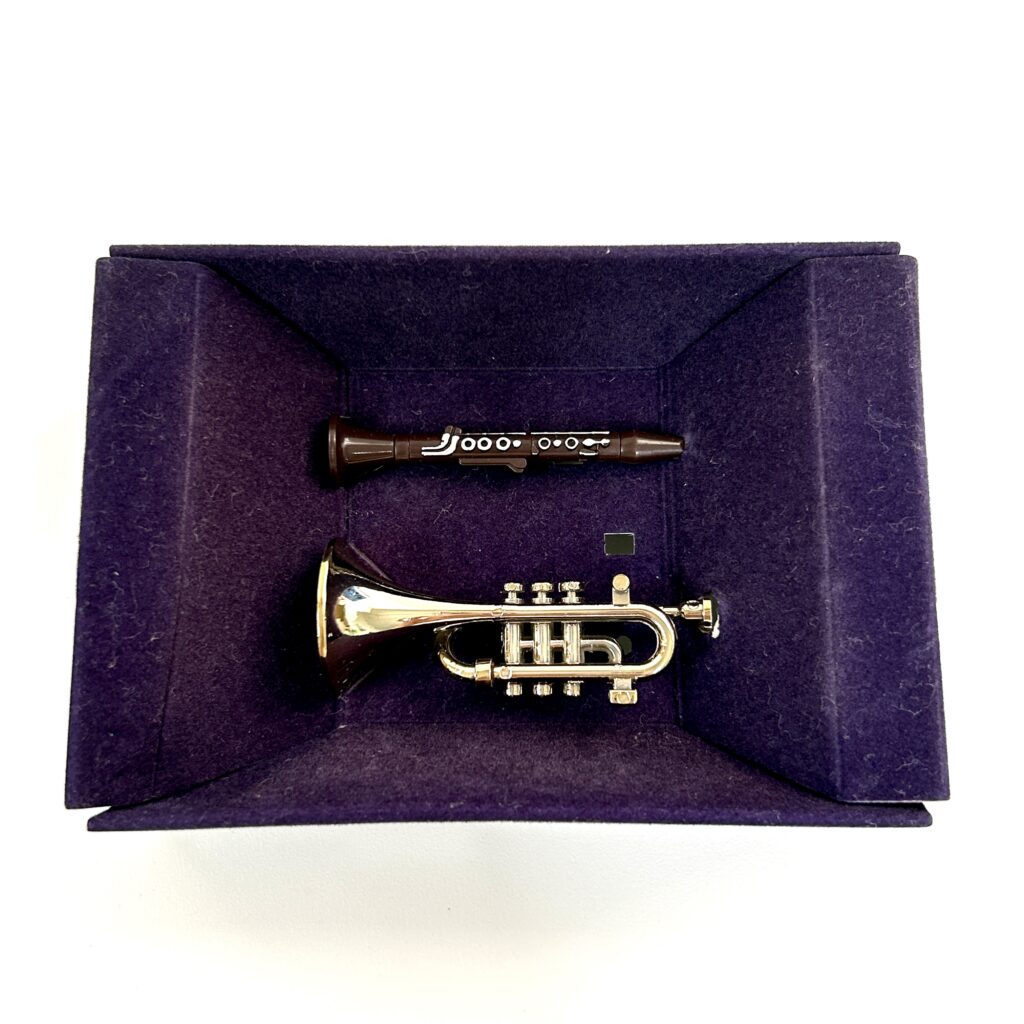 [used] Vintage Music Instrument Trumpet Clarinet 1986 GA-04 Sylvanian Families Calico Critters