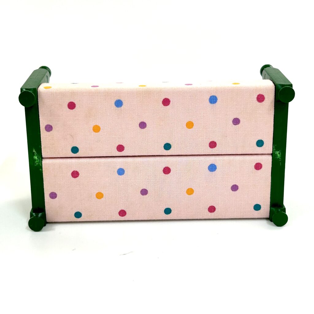 [used] Vintage Green Bed Sylvanian Families Calico Critters