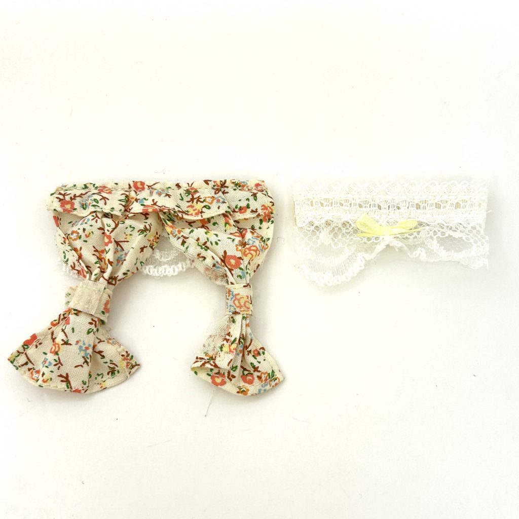 [Used] CURTAIN Epoch Japan Sylvanian Families