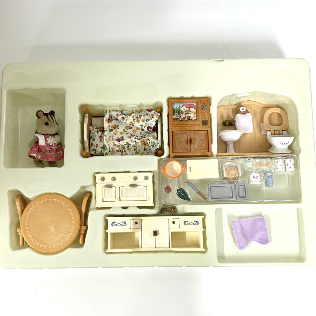 [used] Recommended Furniture Set For Townhome SE-189 Sylvanian Families Calico Critters