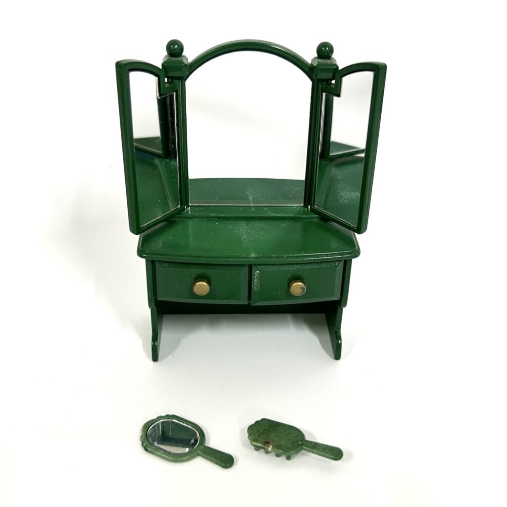 [used] Vintage Green Dresser Set 1995 KA-69 Sylvanian Families Calico Critters