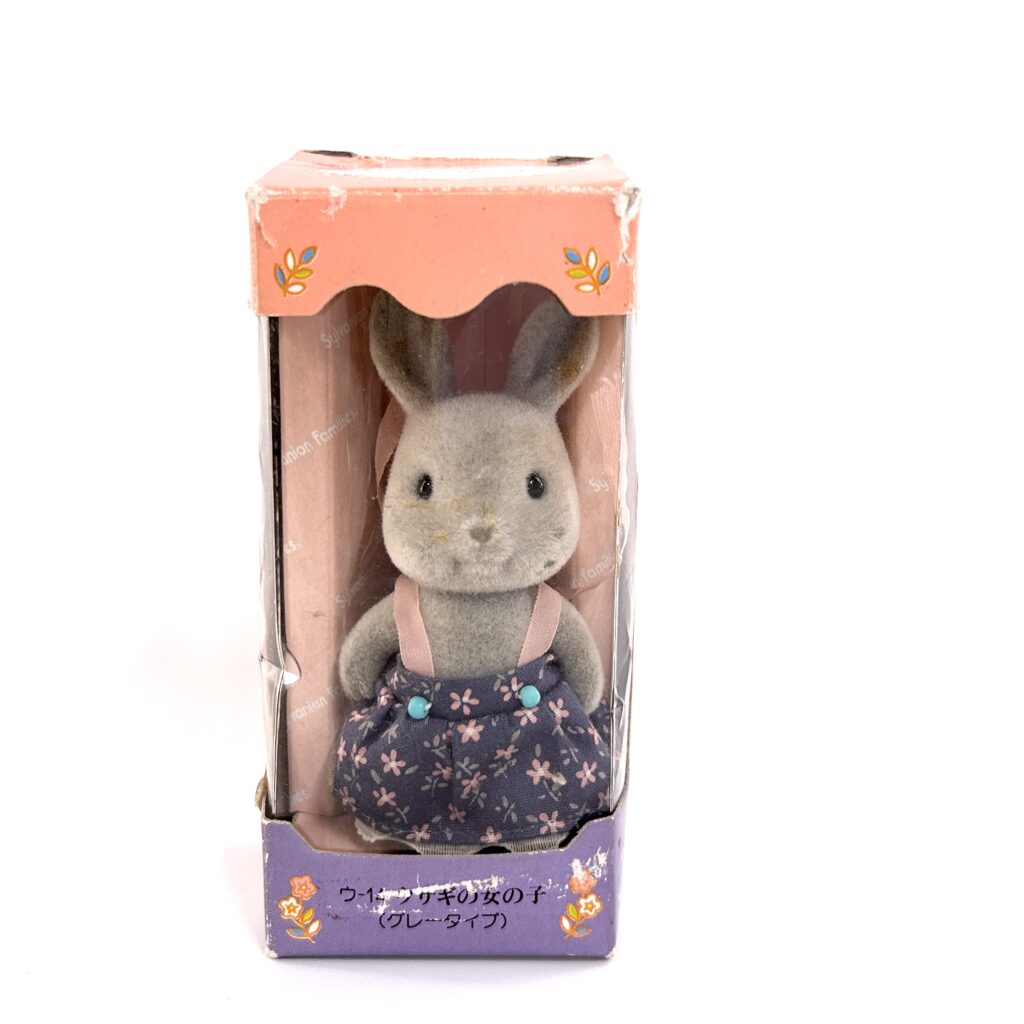 [used] Vintage Gray Rabbit Girl 1985 U-14-650 Sylvanian Families Calico Critters