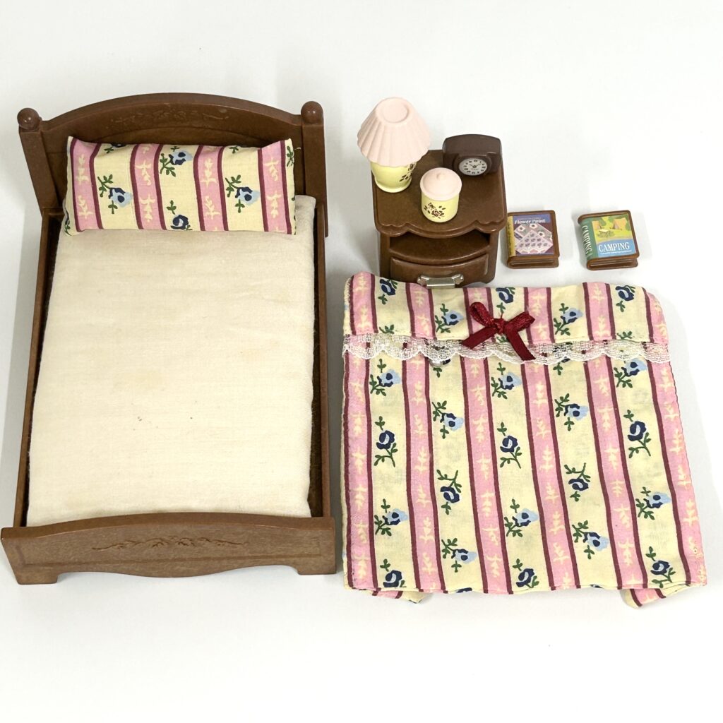 [used] Big House with Lights - Gift Set 10-LT Sylvanian Families Calico Critters