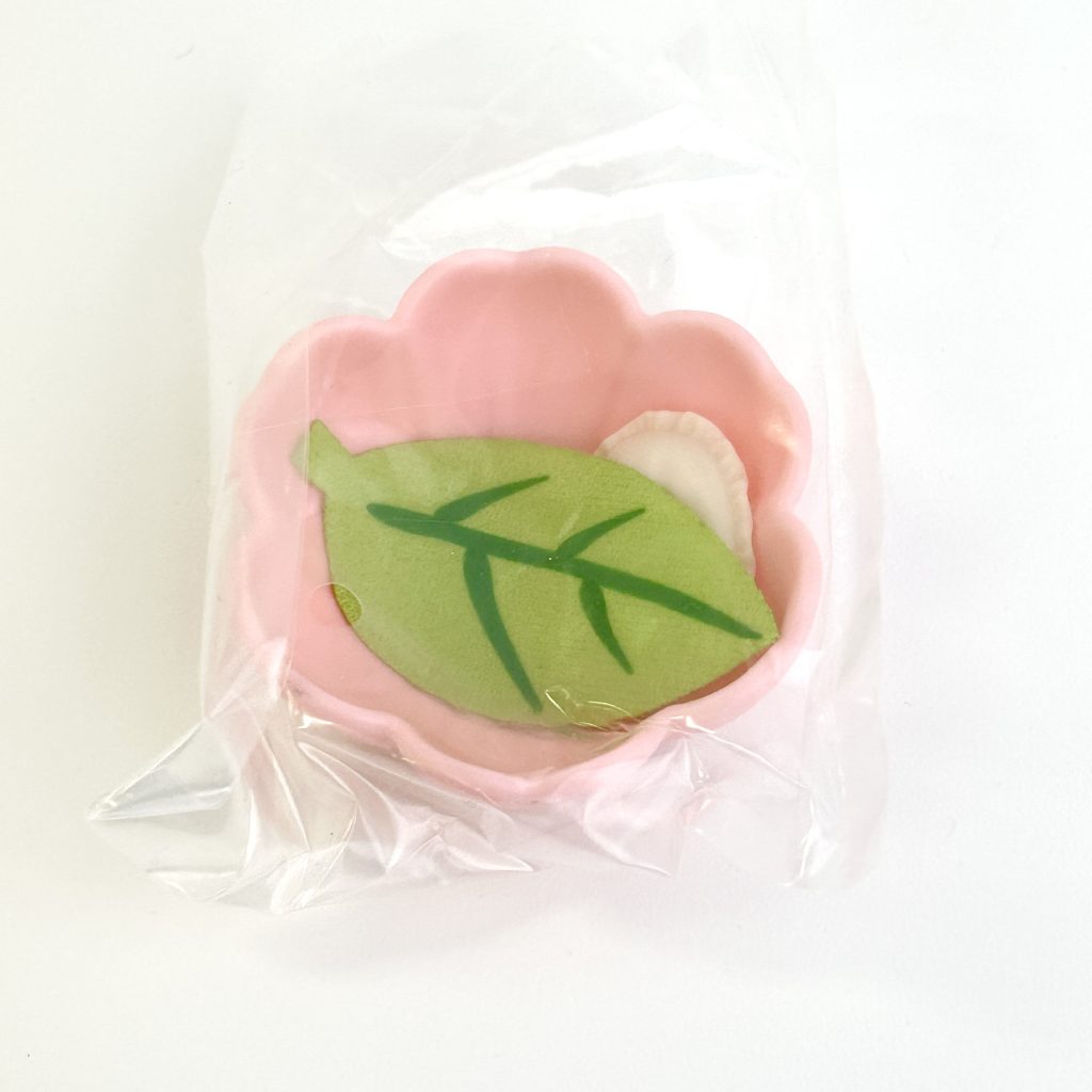 [used] Secret Forest Series Pink Flower Bed Familymart 2023 Sylvanian Families Calico Critters