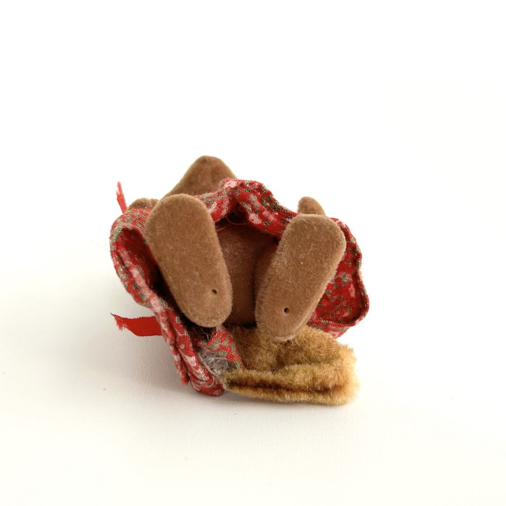 [used] Vintage Squirrel Girl Sylvanian Families Calico Critters