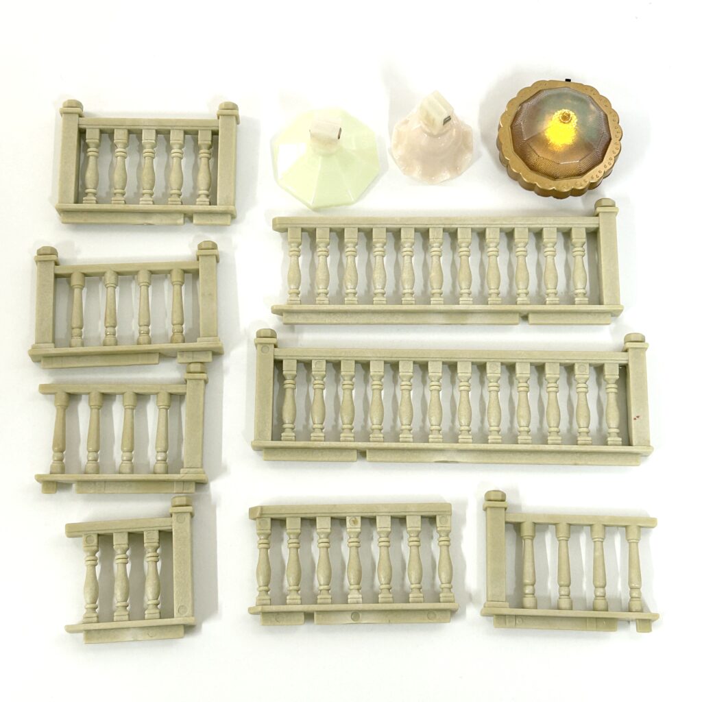 [used] Big House with Lights - Gift Set 10-LT Sylvanian Families Calico Critters