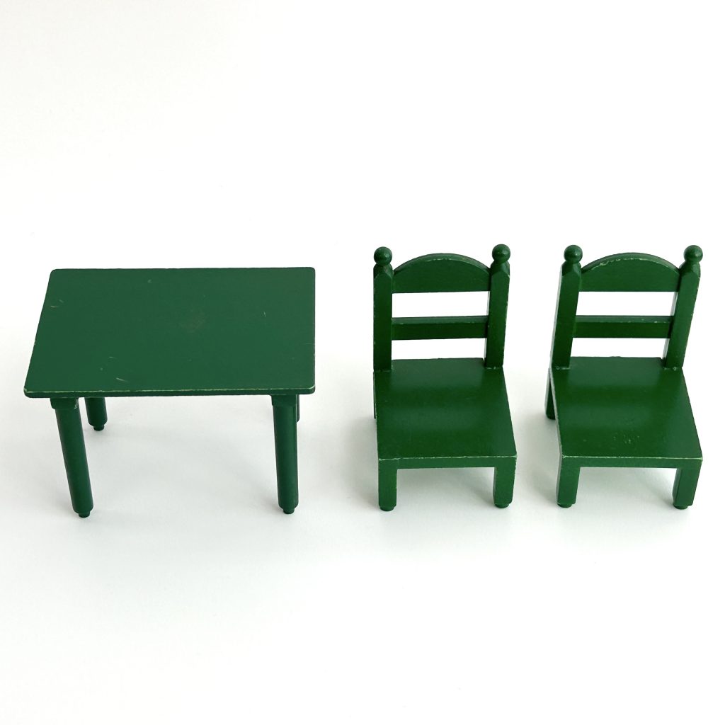 [used] Vintage Green Table and Chair Set Sylvanian Families Calico Critters