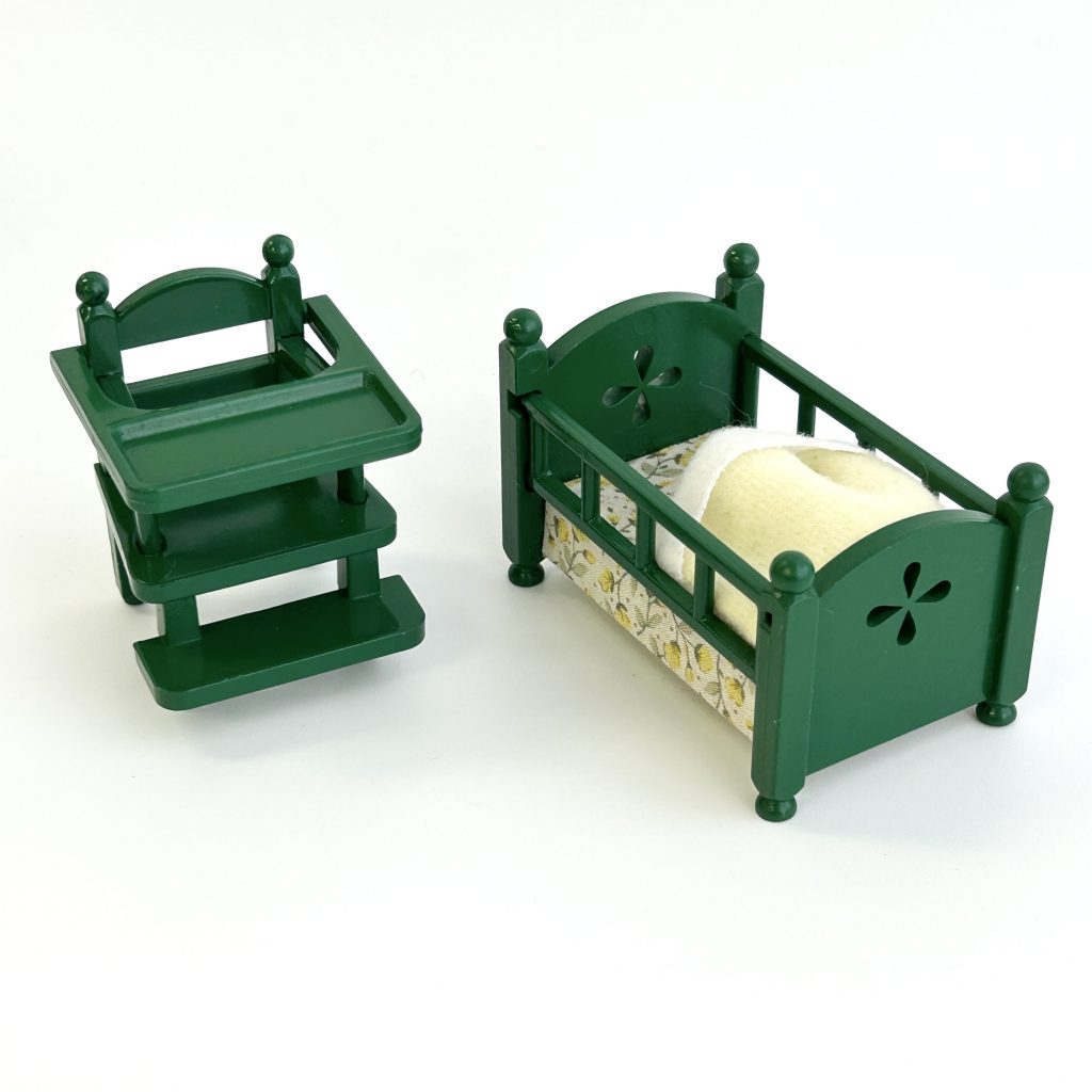 [used] Green Baby Chair and Bed Sylvanian Families Calico Critters