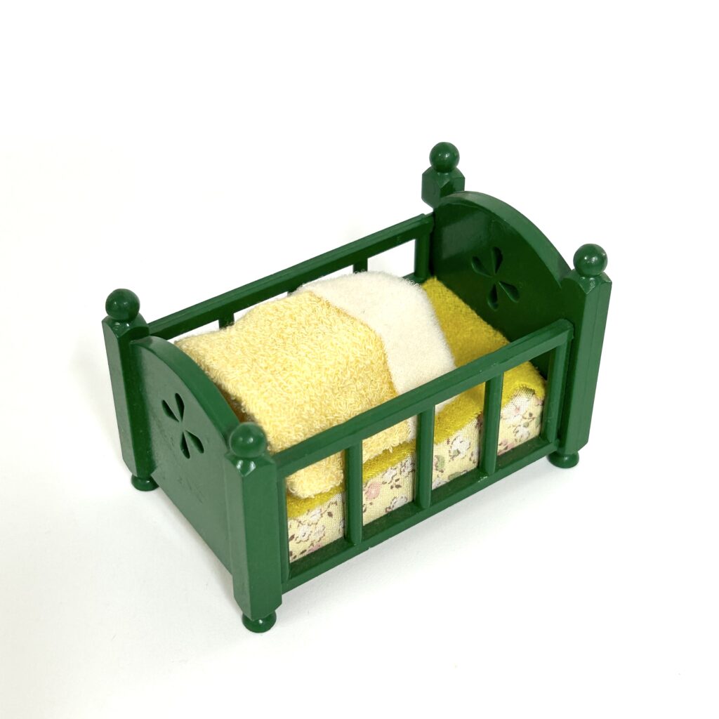 [used] Vintage Green Baby Bed 1985 KA-26 Sylvanian Families Calico Critters