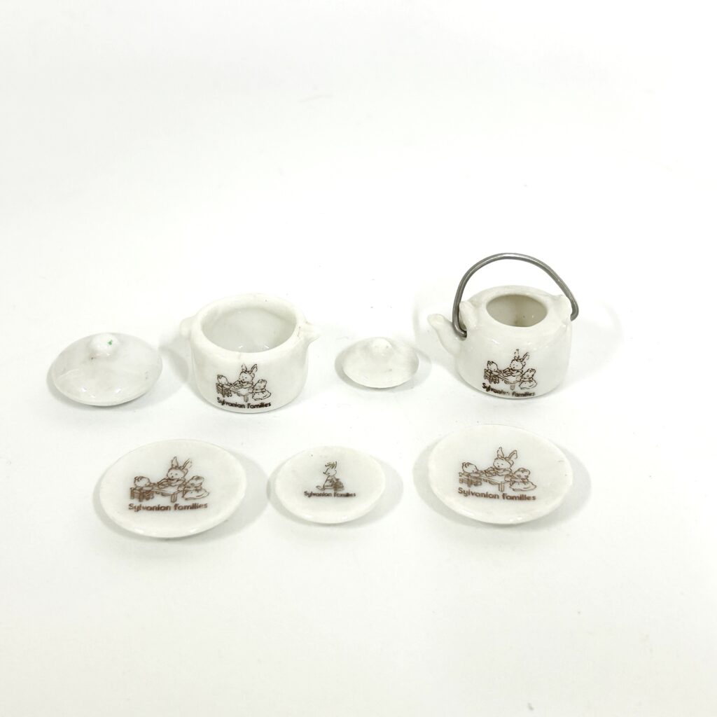 [used] Vintage Ceramic Kitchenware Set 1985 KA-17 Sylvanian Families Calico Critters
