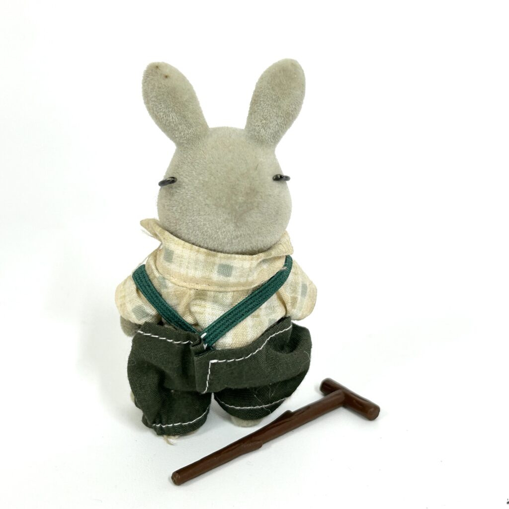 [used] Vintage Grey Rabbit Grandfather Sylvanian Families Calico Critters