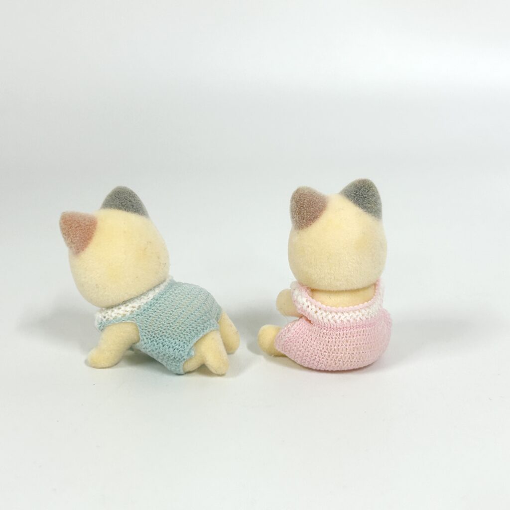 [used] Vintage Whiskers Spotted Cat Twins Sylvanian Families Calico Critters