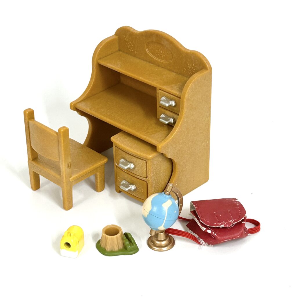 [used] Study Desk Set Sylvanian Families Calico Critters