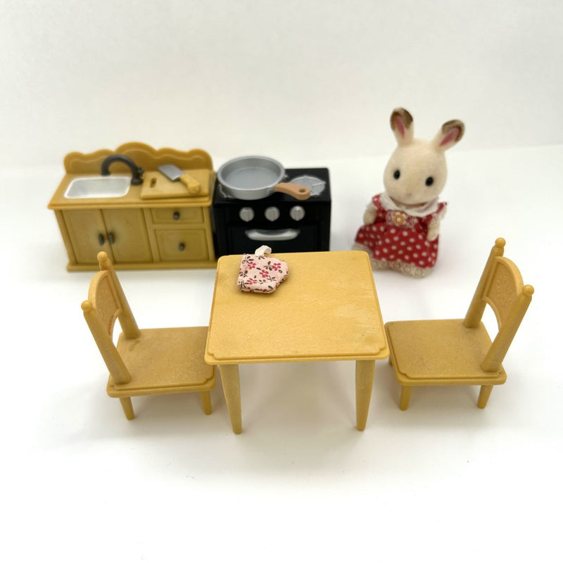 [Used] DINING ROOM SET CHOCOLATE RABBIT Epoch Japan  Sylvanian Families