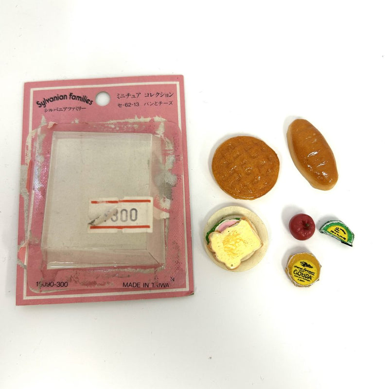 [Used] MINIATURE COLLECTION BREAD AND CHEESSE Epoch  Sylvanian Families