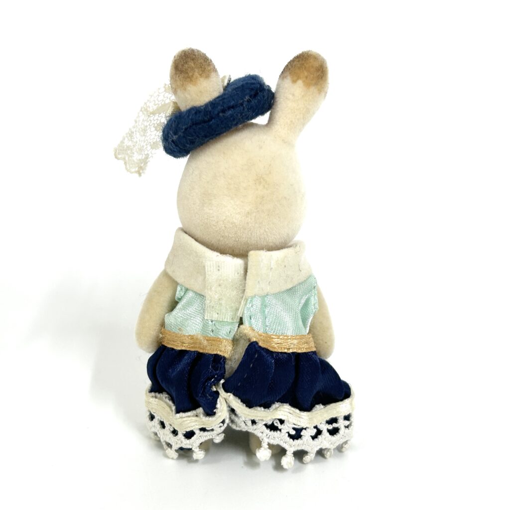 [used] Town Series Town Girl Series Chocolate Rabbit 6002 Sylvanian Families Calico Critters