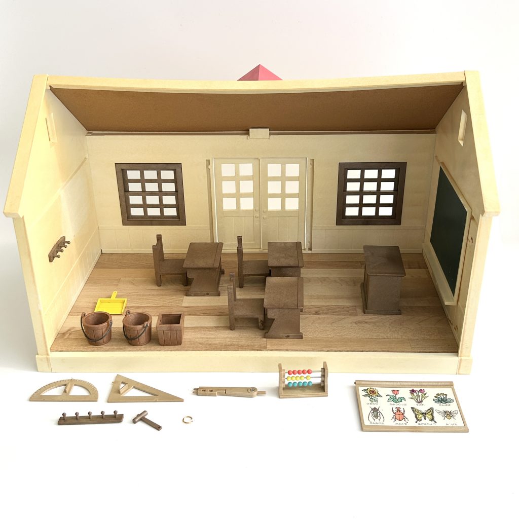 [used] Sylvanian School NS-01 Sylvanian Families Calico Critters