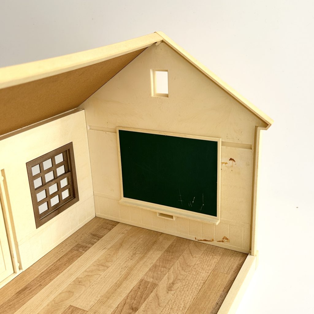 [used] Sylvanian School NS-01 Sylvanian Families Calico Critters