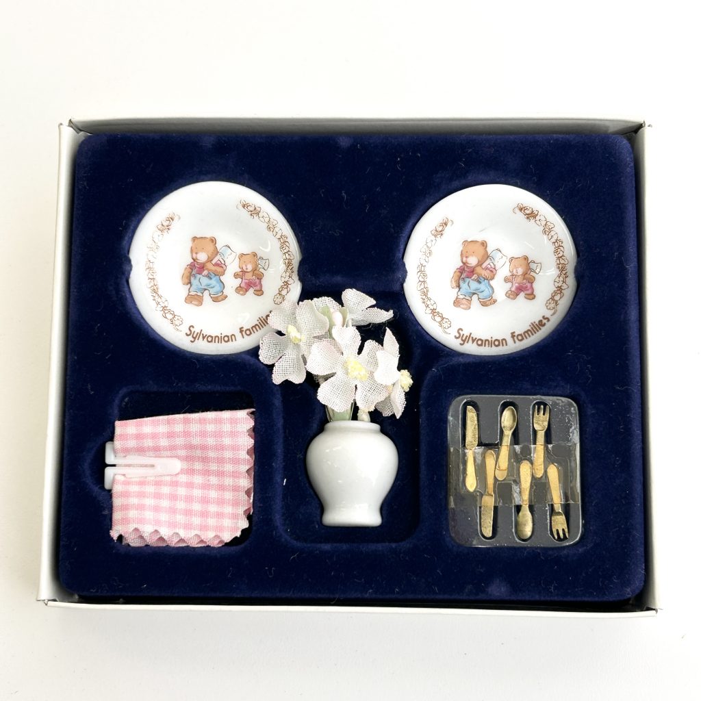 [used] Ceramic Dinner Set KA-25 Sylvanian Families Calico Critters
