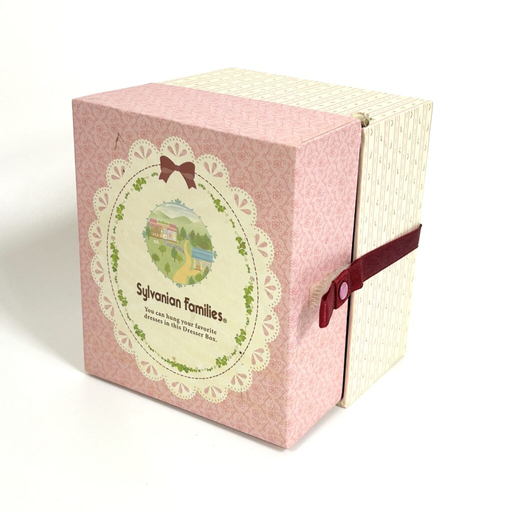 [used] Dresser box Cream Cat Sylvanian Families Calico Critters