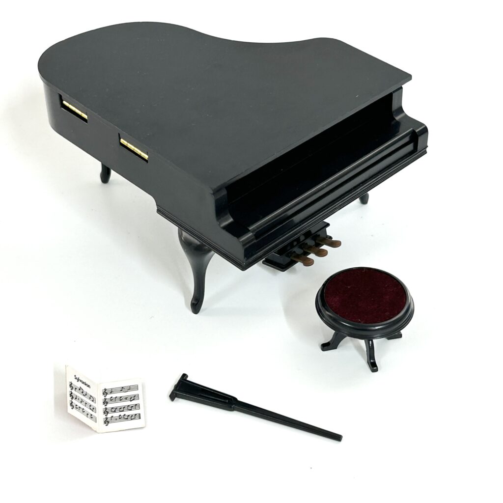 [used] Urban Life Grand Piano Black A-16 Sylvanian Families Calico Critters