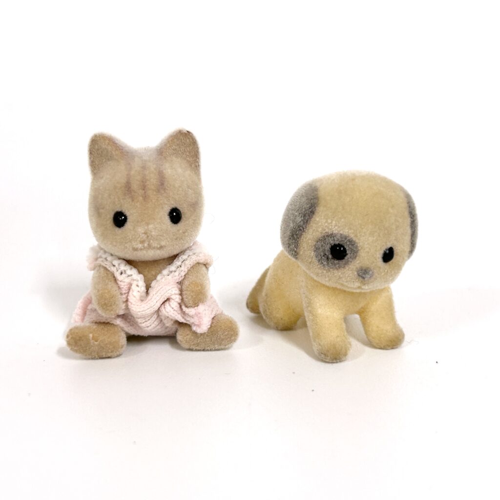 [used] Vintage Ivory Cat Ivory Dog Babies Sylvanian Families Calico Critters