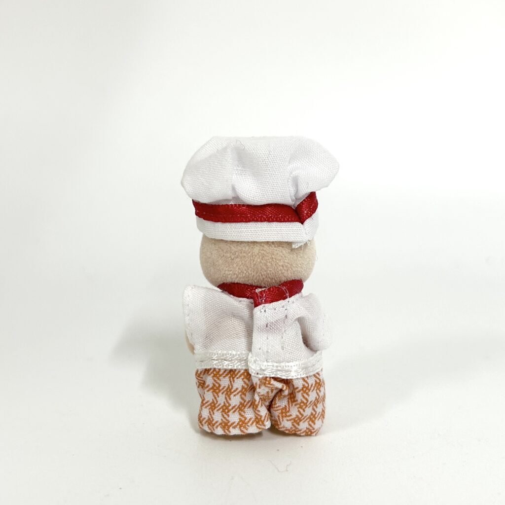 [used] Forest Kitchen Baby Caramel Dog Chef 2021 Sylvanian Families Calico Critters