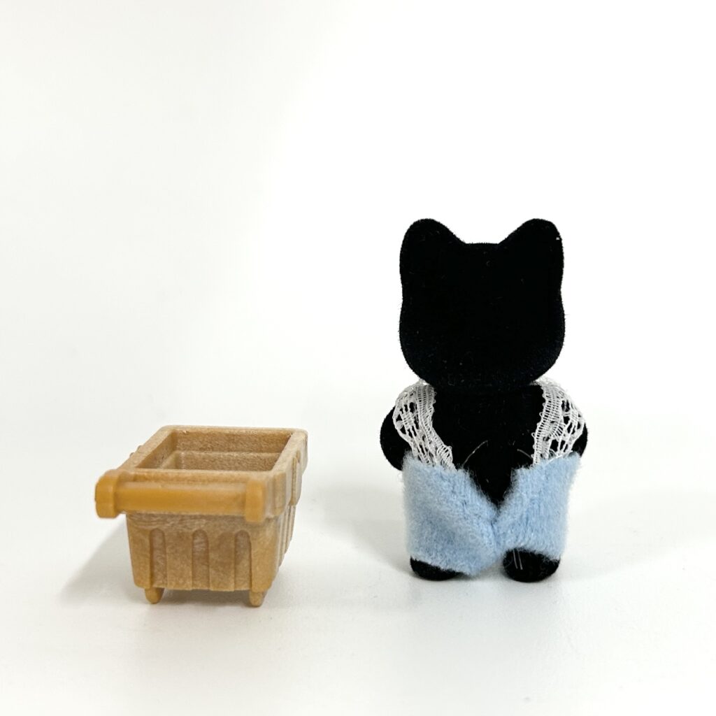 [used] Fluffy Dream Collection Baby Shopping Series Charcoal Cat Familymart Sylvanian Families Calico Critters