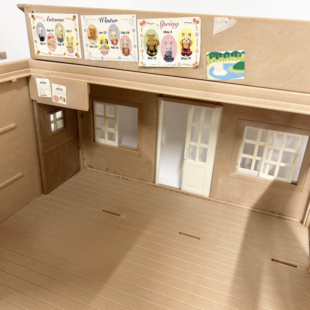 [used] Vintage Forest School Sylvanian Families Calico Critters