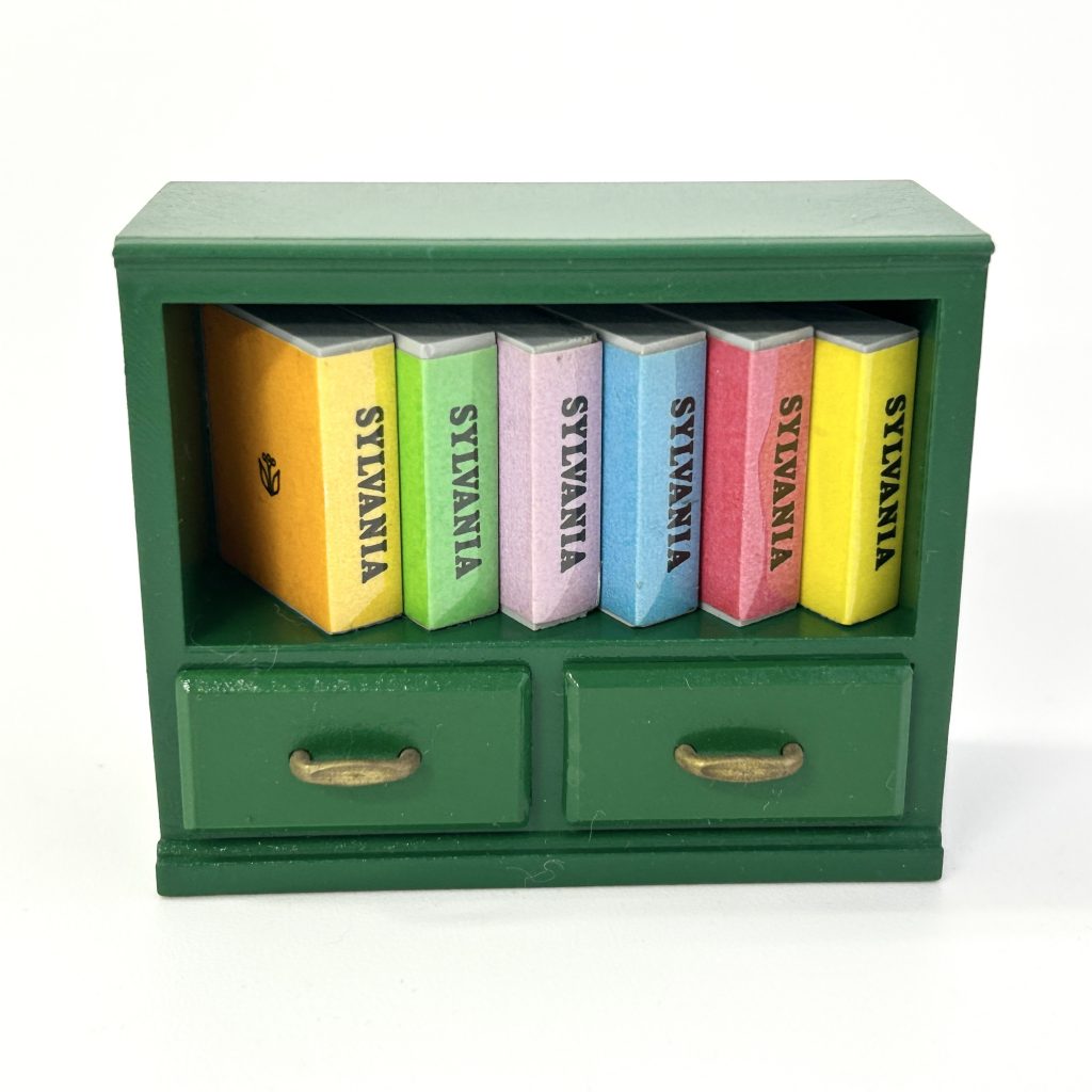 [used] Vintage Green Bookshelf Set 1985 KA-05 Sylvanian Families Calico Critters