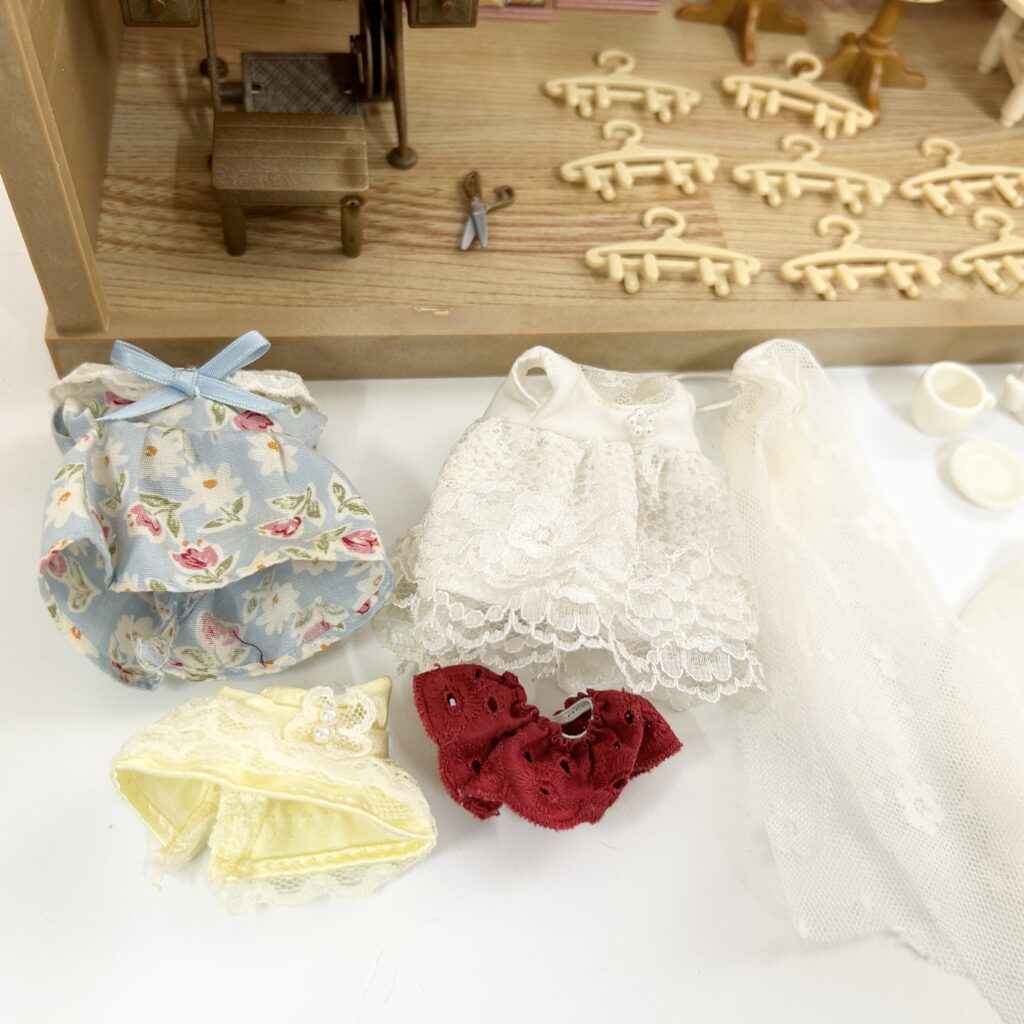 [used] Vintage Dressmaker in the Forest 1994 HA-20 Sylvanian Families Calico Critters