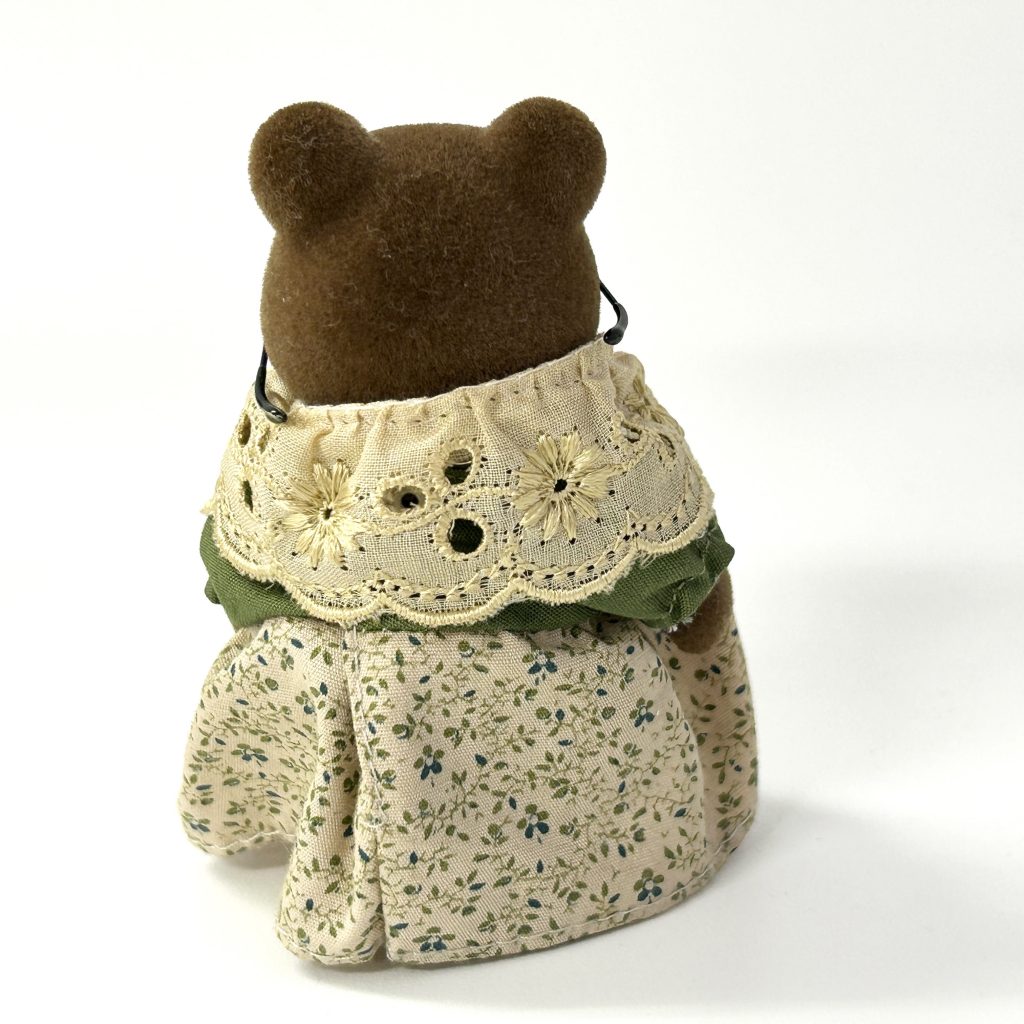 [used] Vintage Brown Bear Grandmother 1985 Sylvanian Families Calico Critters