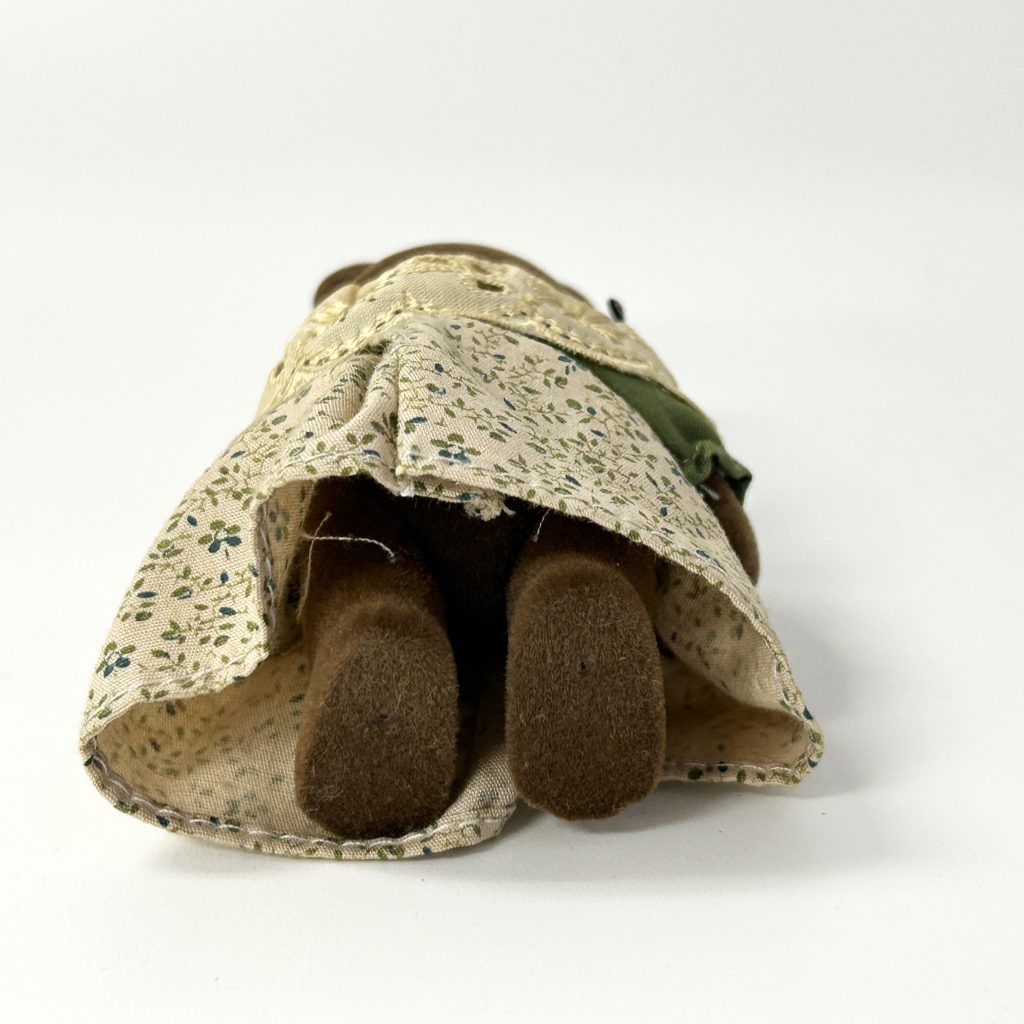 [used] Vintage Brown Bear Grandmother 1985 Sylvanian Families Calico Critters