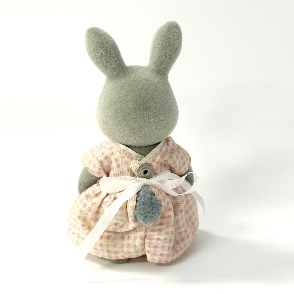 [used] Vintage Gray Rabbit Mother 1985 Sylvanian Families Calico Critters