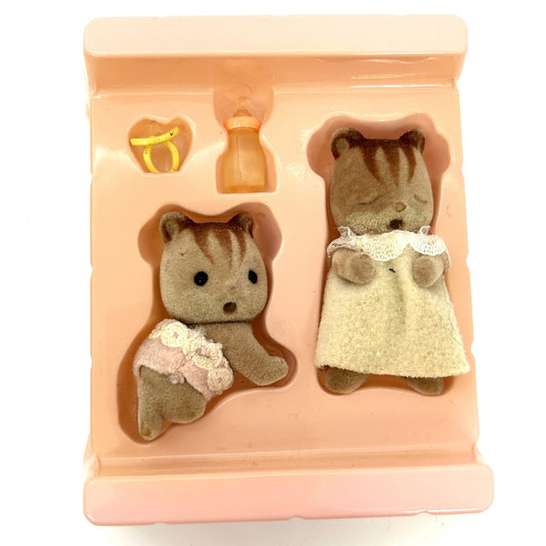 [Used] SQUIRREL TWINS SLEEPING Ri-26 Japan Retired Sylvanian Families